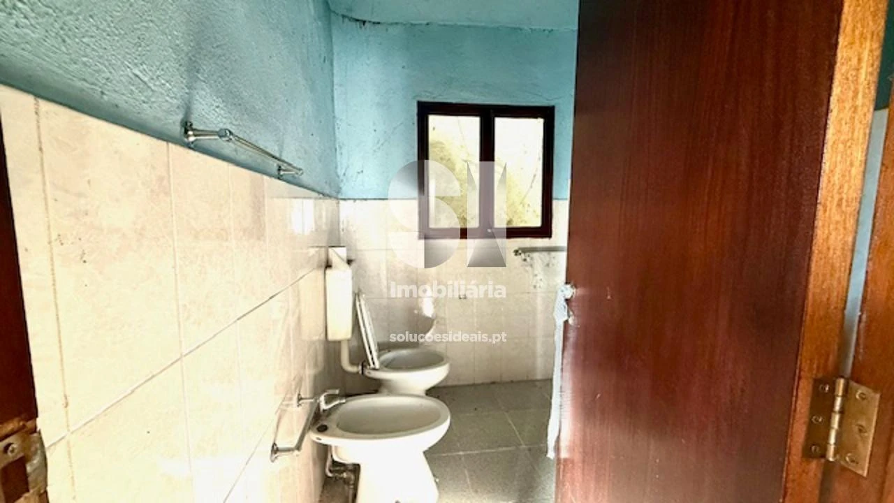Moradia T2 para Venda em Sazes do Lorvão Foto 9