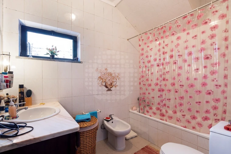 Moradia T4 para Venda em Paderne Foto 29