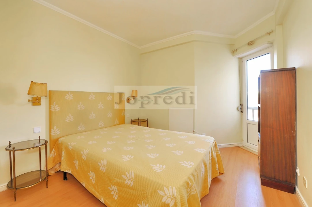 Apartamento T2 para Arrendamento em Carcavelos e Parede Foto 8