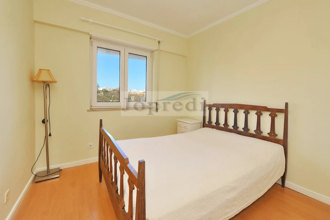 Apartamento T2 para Arrendamento em Carcavelos e Parede Foto 10