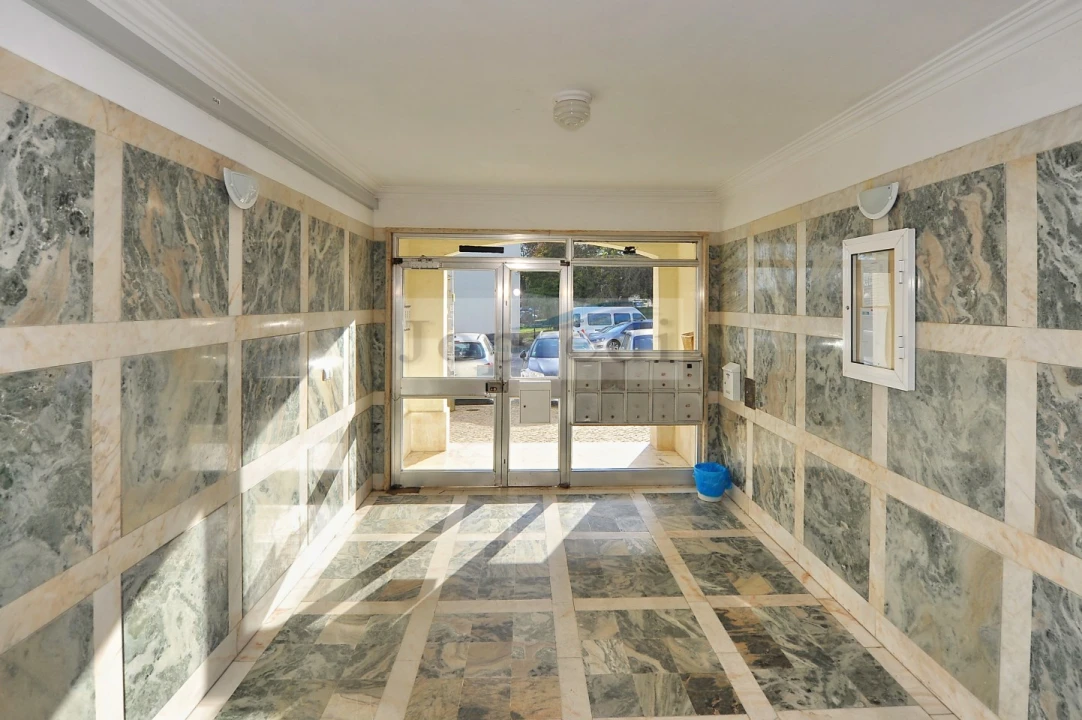 Apartamento T2 para Arrendamento em Carcavelos e Parede Foto 17