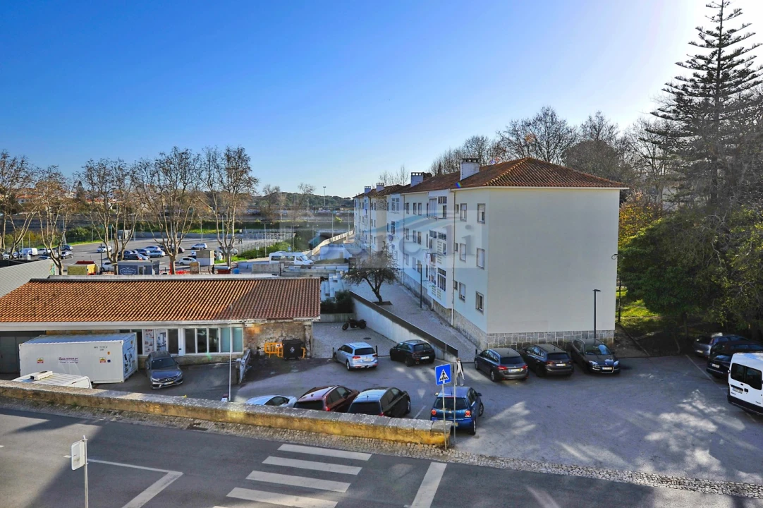 Apartamento T2 para Arrendamento em Carcavelos e Parede Foto 22