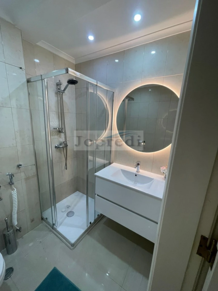 Apartamento T2 para Arrendamento em Carcavelos e Parede Foto 15