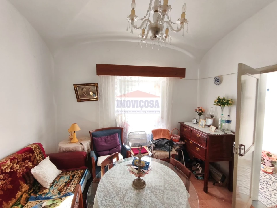 Moradia T2 para Venda em Bencatel Foto 8