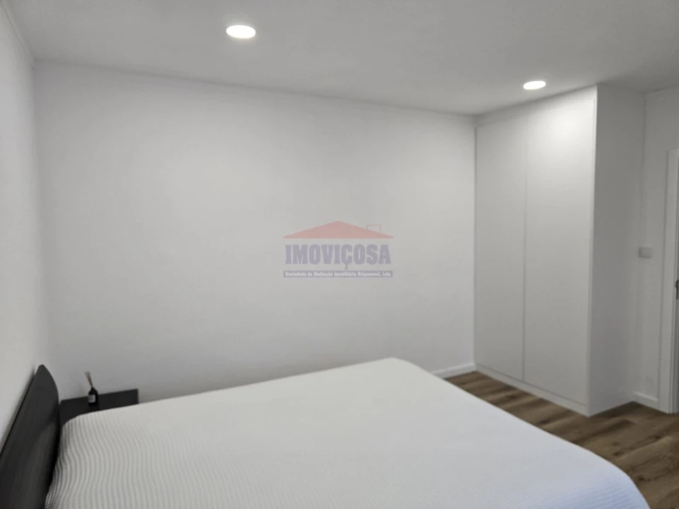 Quinta T2 para Venda em Bencatel Foto 13