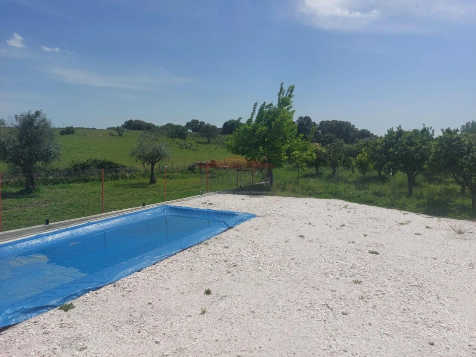 Quinta T2 para Venda em Bencatel Foto 20