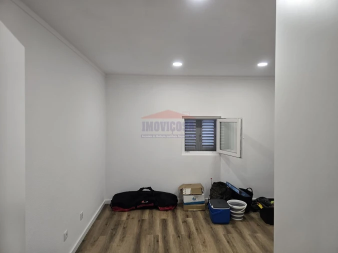 Quinta T2 para Venda em Bencatel Foto 10