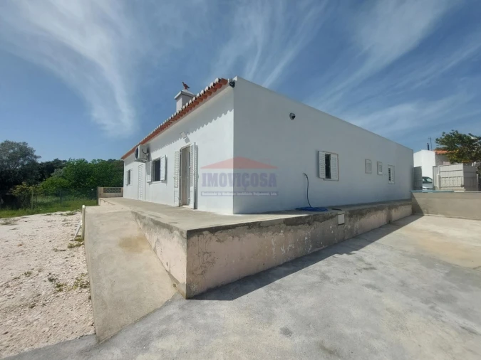 Quinta T2 para Venda em Bencatel Foto 19