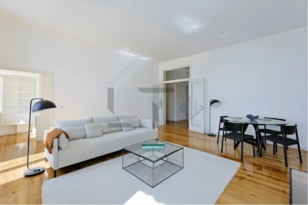 Apartamento T2 para Venda em Santa Maria Maior Foto 3