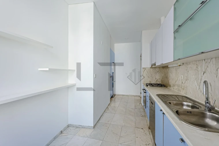 Apartamento T2 para Venda em Santa Maria Maior Foto 8