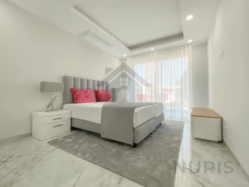 Apartamento T2 para Venda em Lagos (São Sebastião e Santa Maria)