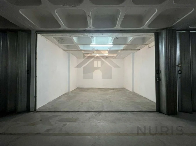 Garagem para Arrendamento em Portimão Foto 3