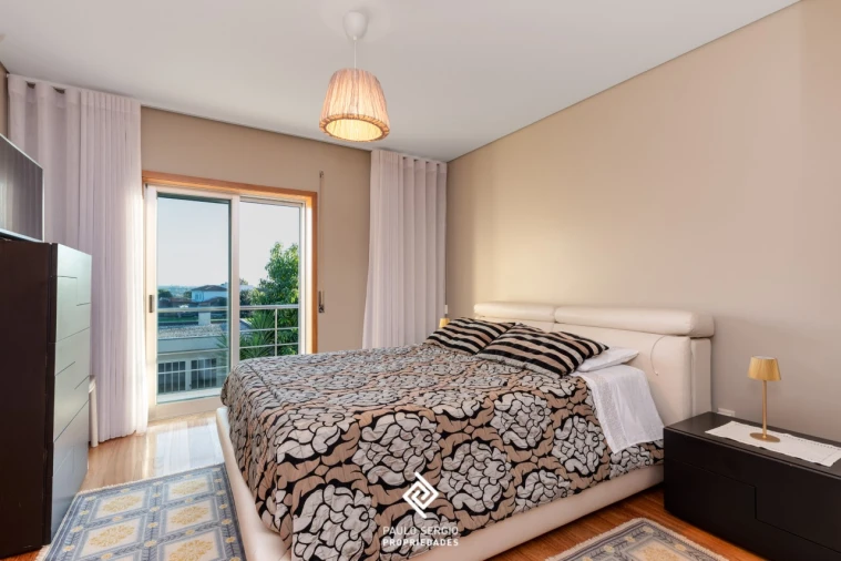 Moradia T4 para Venda em Moreira Foto 17