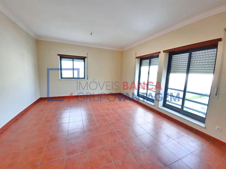 Apartamento T4 para Venda em Alter do Chão Foto 9