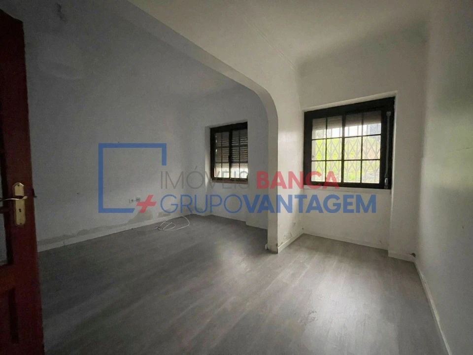 Apartamento T1 para Venda em Falagueira-Venda Nova Foto 4