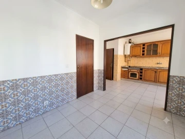 Apartamento T2 para Venda em Agualva e Mira-Sintra