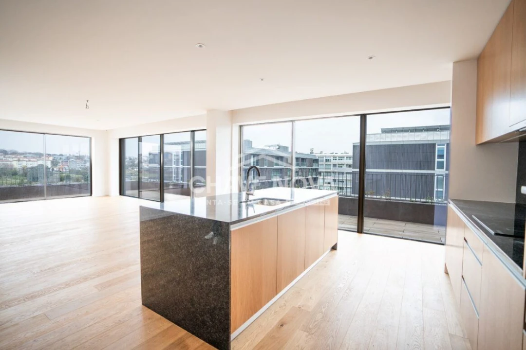 Apartamento T4 para Venda em Custóias, Leça do Balio e Guifões Foto 4