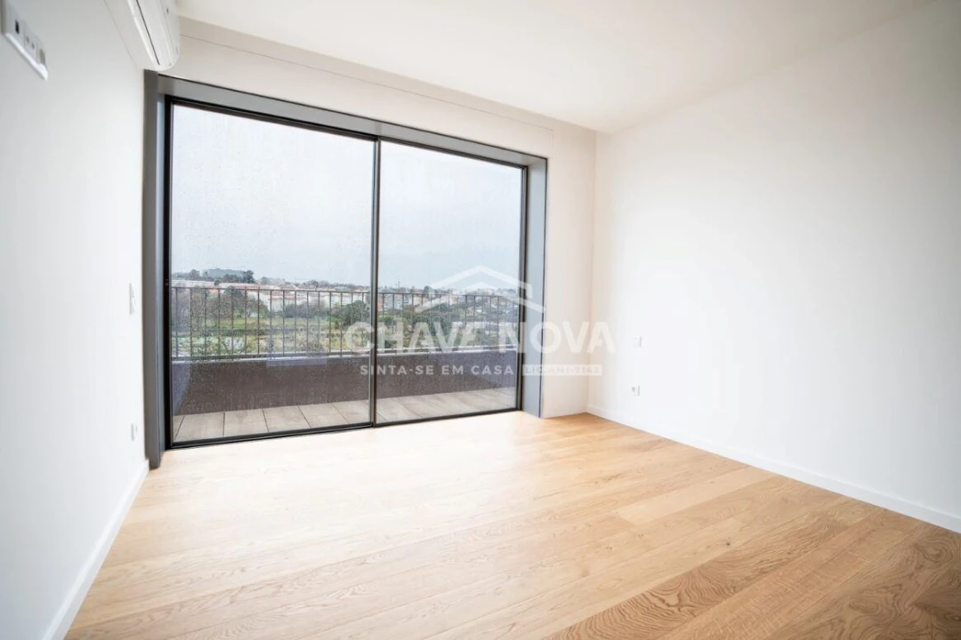 Apartamento T4 para Venda em Custóias, Leça do Balio e Guifões Foto 13