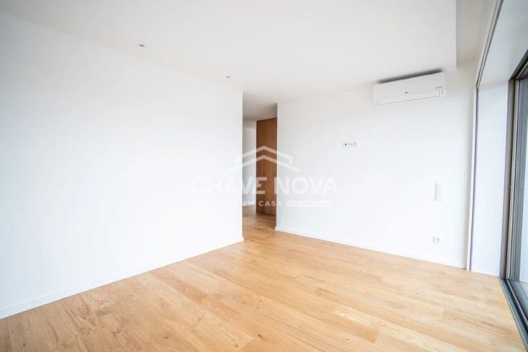 Apartamento T4 para Venda em Custóias, Leça do Balio e Guifões Foto 15