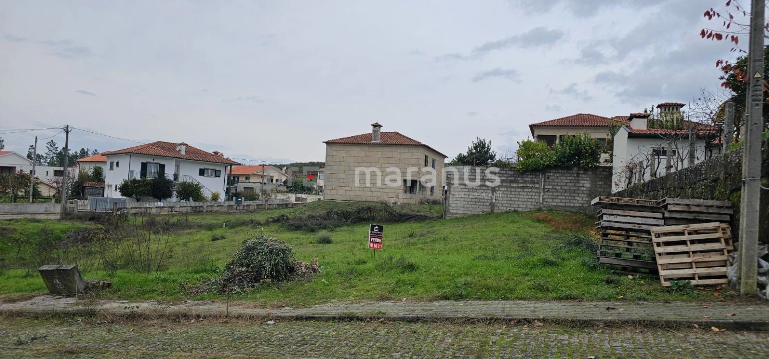 Terreno para Venda em Gondar Foto 1