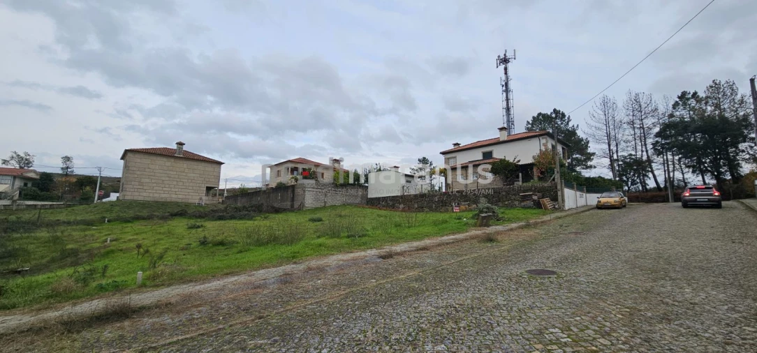 Terreno para Venda em Gondar Foto 2