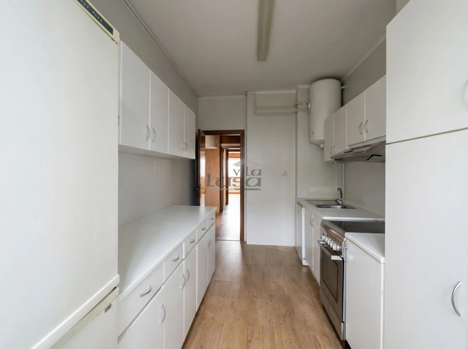 Apartamento T3 para Arrendamento em Aldoar, Foz do Douro e Nevogilde Foto 7