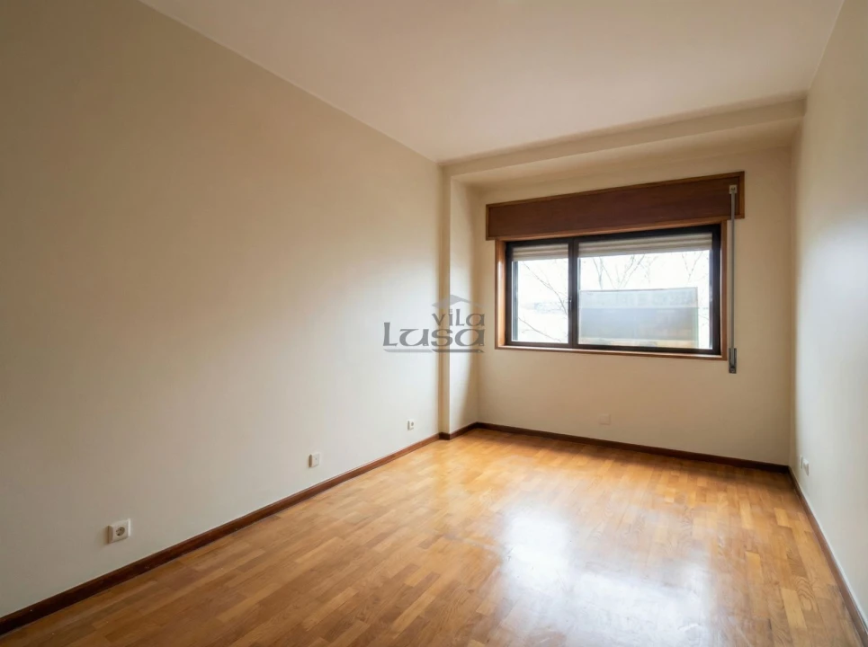 Apartamento T3 para Arrendamento em Aldoar, Foz do Douro e Nevogilde Foto 16