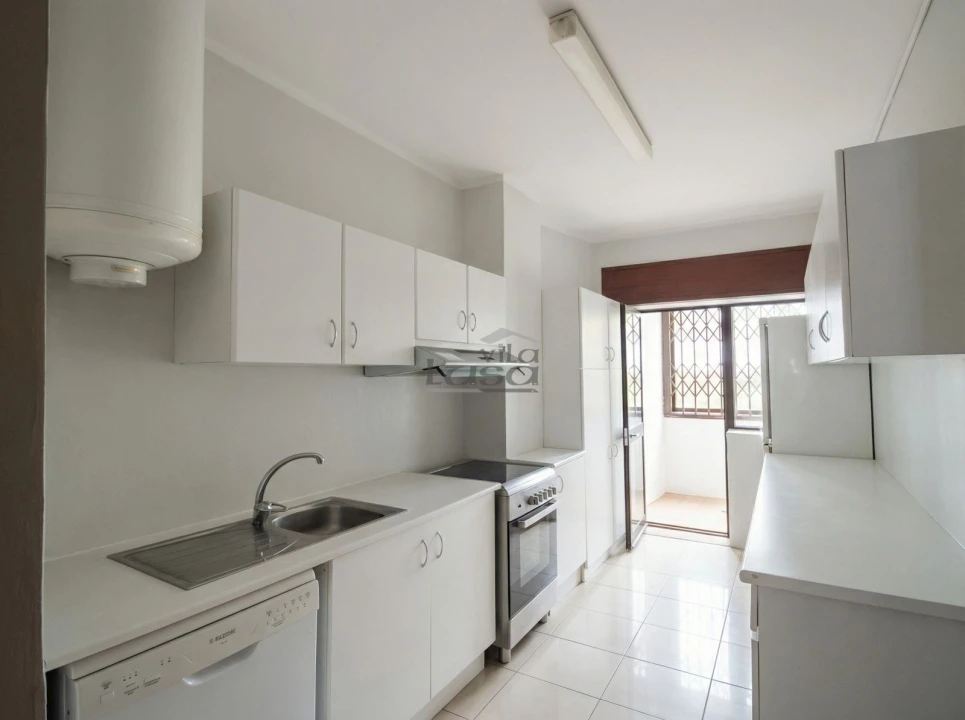 Apartamento T3 para Arrendamento em Aldoar, Foz do Douro e Nevogilde Foto 29