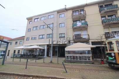 Apartamento T3 para Arrendamento em Aldoar, Foz do Douro e Nevogilde