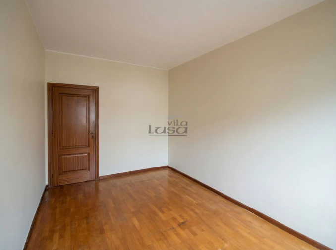 Apartamento T3 para Arrendamento em Aldoar, Foz do Douro e Nevogilde Foto 15