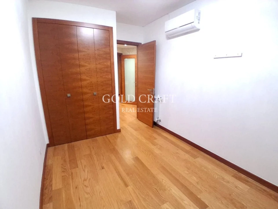 Apartamento T3 para Venda em Alfragide Foto 16