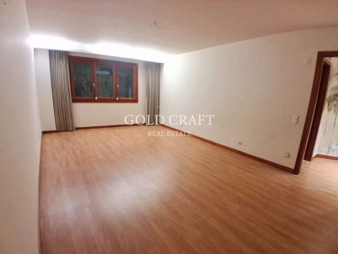 Apartamento T3 para Venda em Alfragide Foto 3