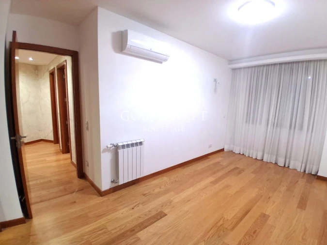 Apartamento T3 para Venda em Alfragide Foto 20