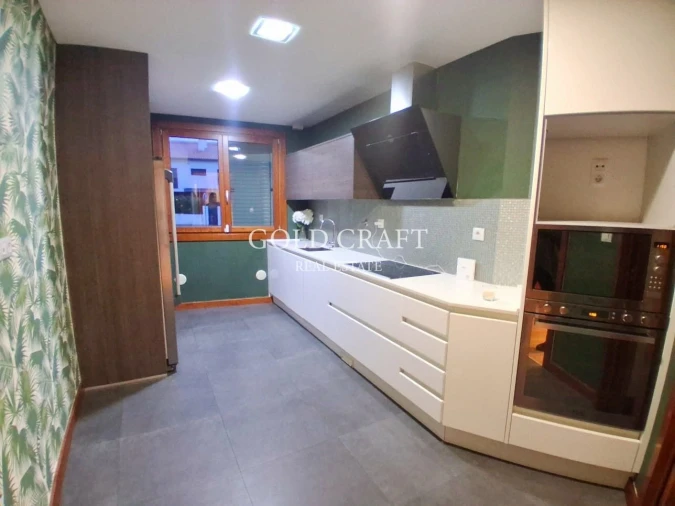 Apartamento T3 para Venda em Alfragide Foto 6