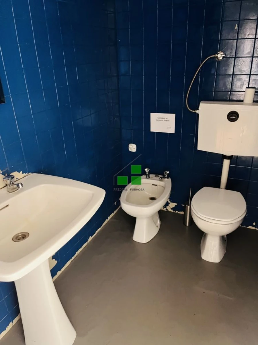 Loja para Arrendamento em Cedofeita, Santo Ildefonso, Sé, Miragaia, São Nicolau e Vitória Foto 8