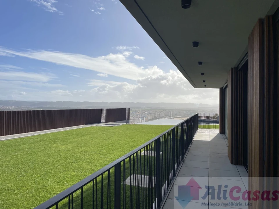 Apartamento T3 para Venda em São Martinho do Porto Foto 13