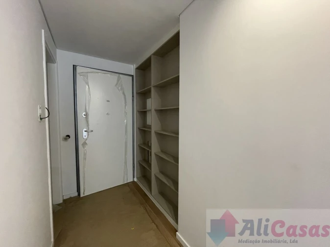 Apartamento T3 para Venda em São Martinho do Porto Foto 23