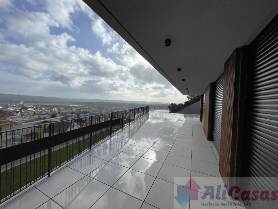 Apartamento T3 para Venda em São Martinho do Porto Foto 10