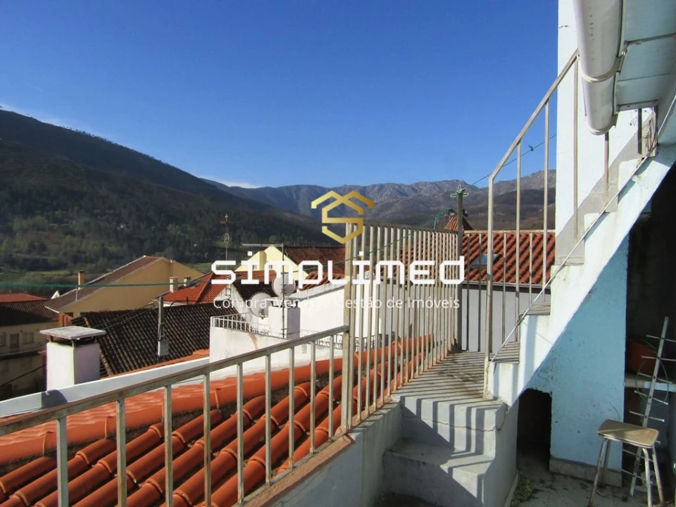 Moradia T4 para Venda em Verdelhos Foto 2