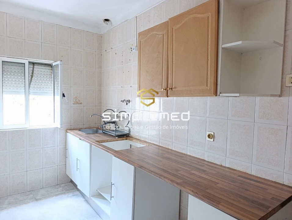 Apartamento T3 para Venda em Covilhã e Canhoso Foto 6