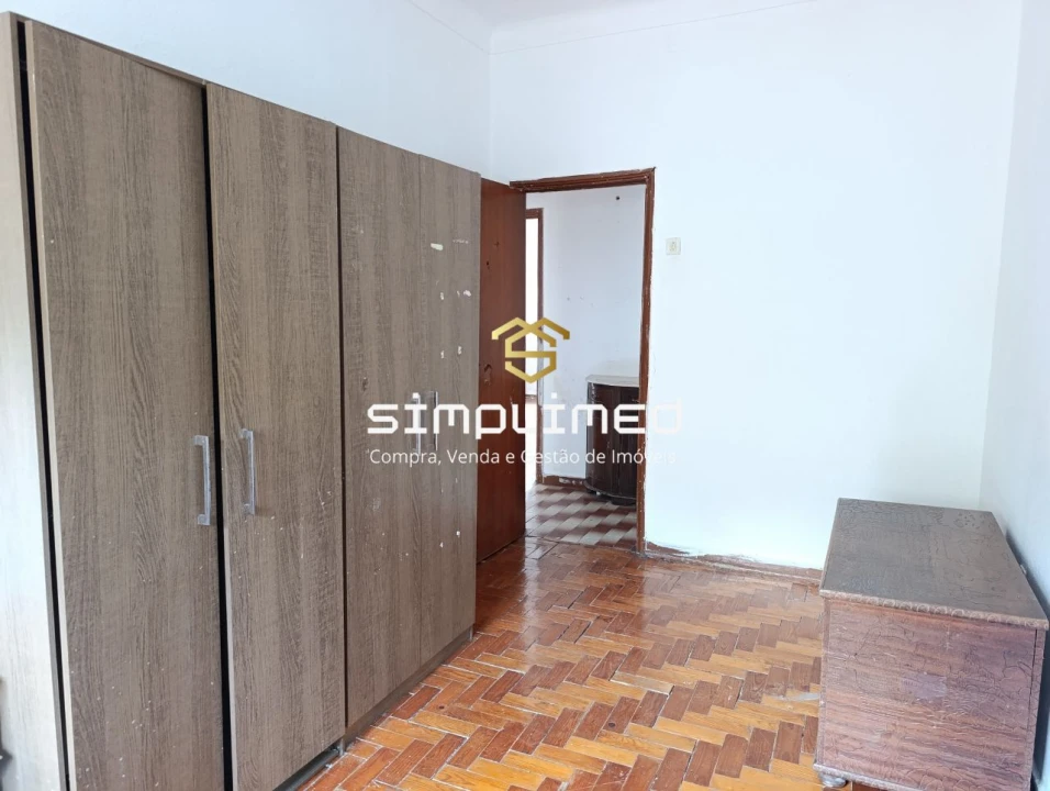 Apartamento T3 para Venda em Covilhã e Canhoso Foto 13