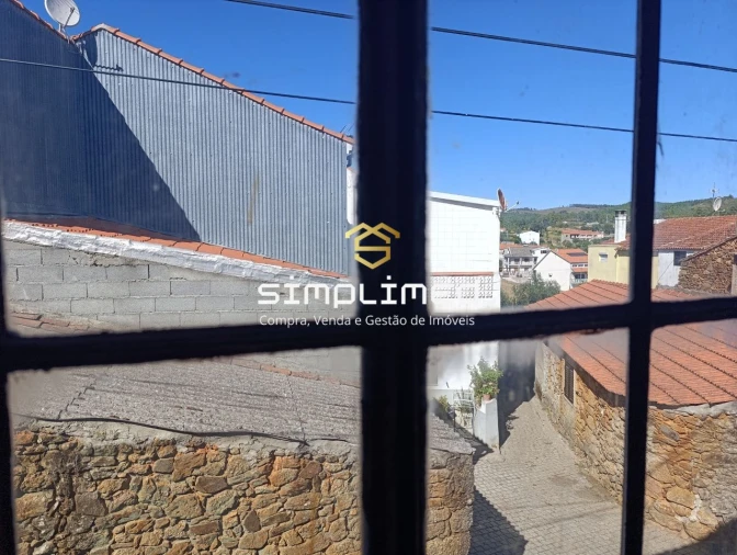 Moradia T4 para Venda em Três Povos Foto 37