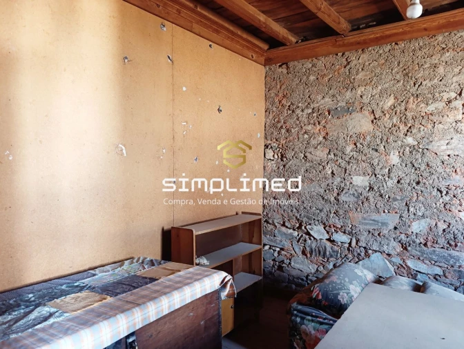 Moradia T4 para Venda em Três Povos Foto 39