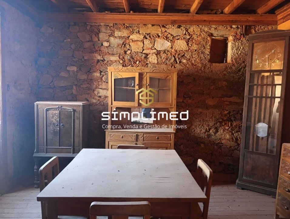 Moradia T4 para Venda em Três Povos Foto 32