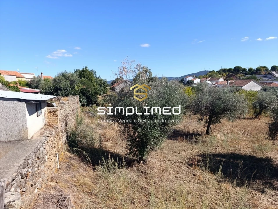 Moradia T4 para Venda em Três Povos Foto 23