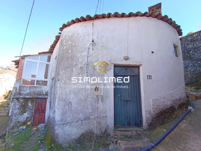 Moradia T1 para Venda em Teixoso e Sarzedo Foto 1