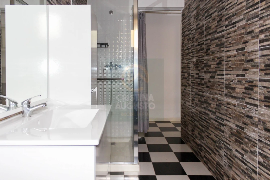 Apartamento T2 para Venda em Castelo Branco Foto 7