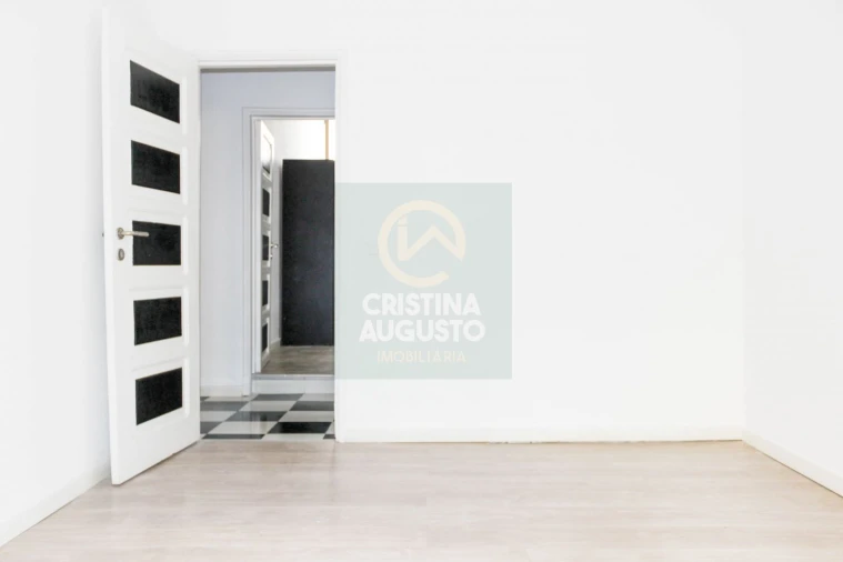 Apartamento T2 para Venda em Castelo Branco Foto 23