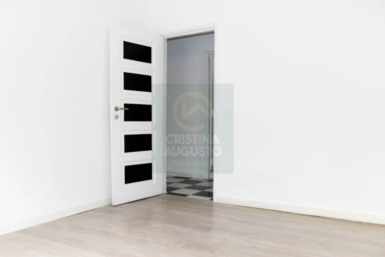 Apartamento T2 para Venda em Castelo Branco Foto 21