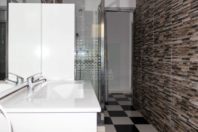 Apartamento T2 para Venda em Castelo Branco Foto 8